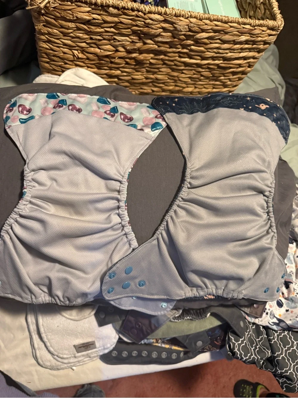 Lot of 7 cloth pocket diapers and 10 insert - great starter set!!!